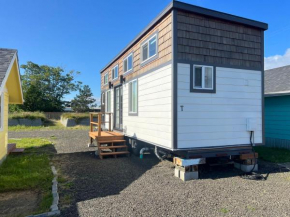 Cozy Loft Tiny House by Ocean Spray Beach